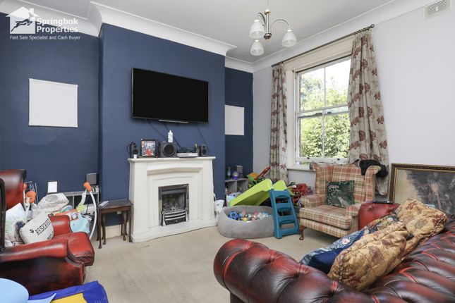Flat 4, 11, Ashville Road, Birkenhead photo 2