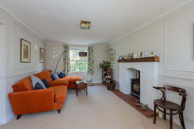 149, Swallow Street, Iver photo 2