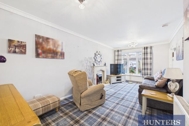 44, Avocet Way, Bridlington photo 3