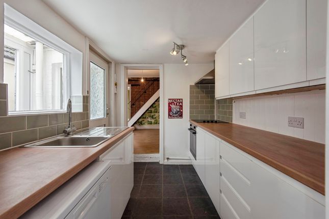 7, Froghall Lane, Stevenage photo 4