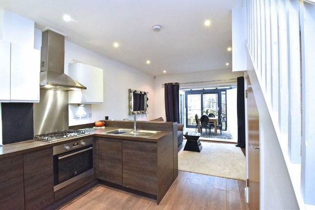 2 Beaumaris Mews, Ballina Street, London photo 2