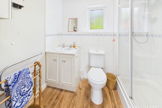 22, Roseacre Gardens, Welwyn Garden City photo 4
