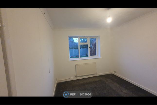 Clovelly Avenue, Great Sankey, Warrington photo 5