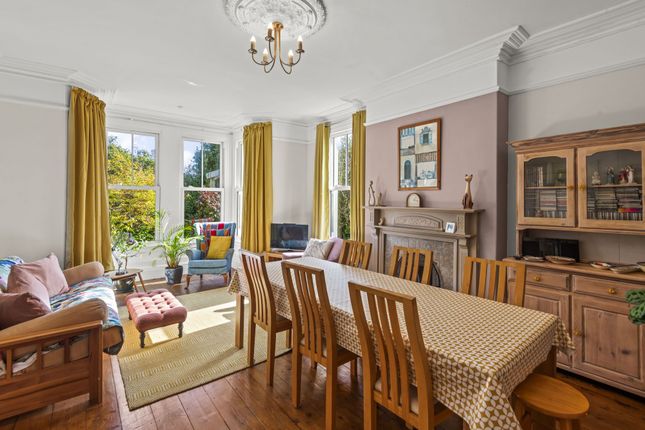 27 Essa Road, Saltash photo 4