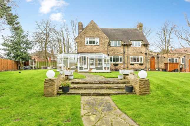 4, Broomhall Avenue, WAKEFIELD photo 2
