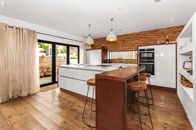 478 Bolton Road West, Bury photo 3