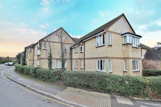 Thumbnail Flat to rent in Manor House Way, Isleworth