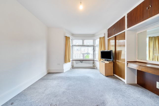 11, Chandos Road, Harrow photo 4