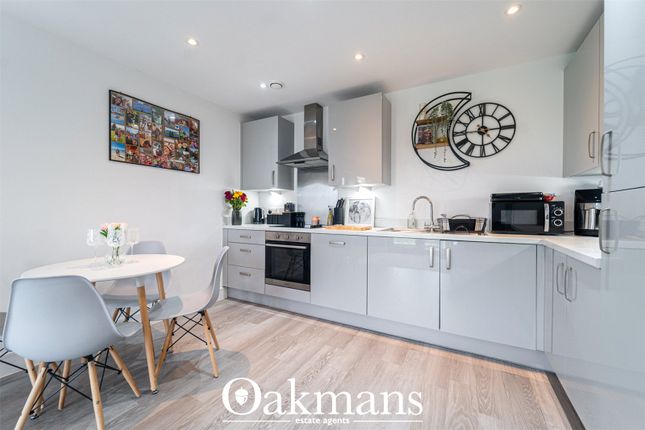 FLAT 19, BIRMINGHAM photo 4