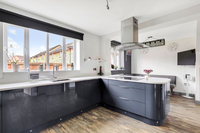 52 Snowdrop Close, Nottingham photo 4