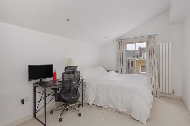 Terraced house to rent in Cortayne Road, London