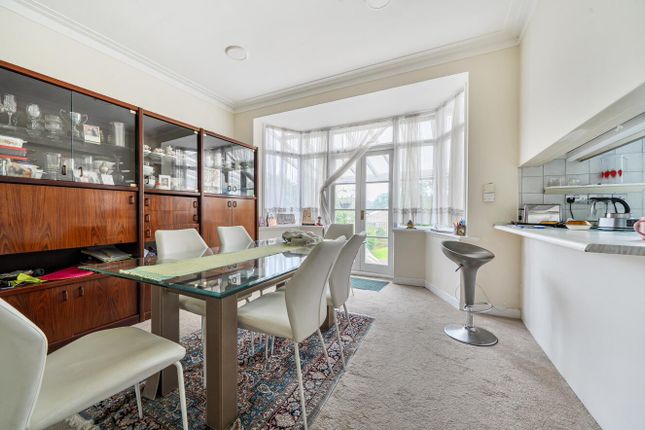 62, Southover, Woodside Park photo 4