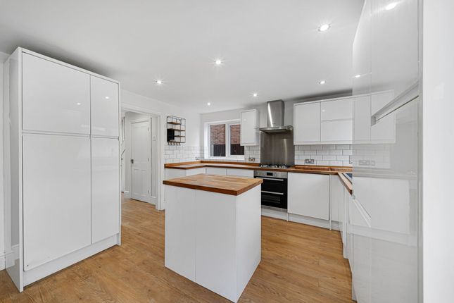 144 Trispen Close, Liverpool photo 4