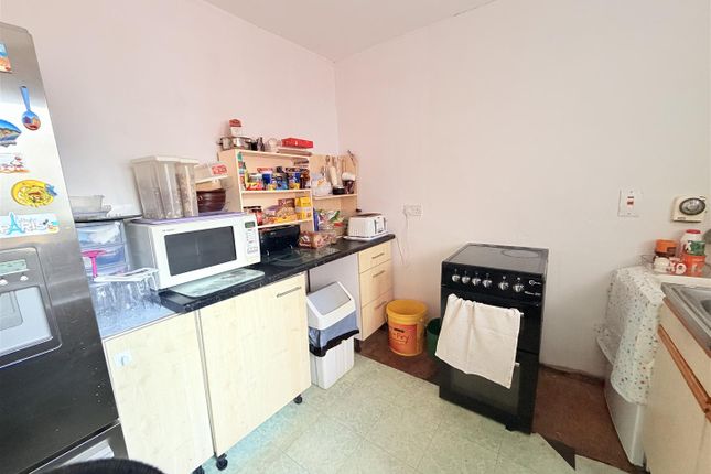 31, Palace Road, Ashton-Under-Lyne photo 4