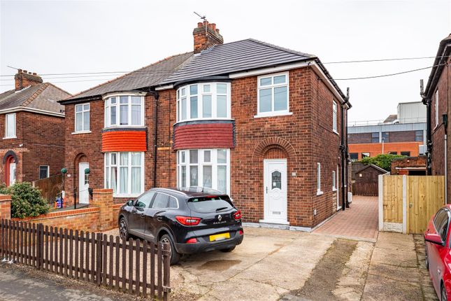 Thumbnail Semi-detached house for sale in Newland Avenue, Scunthorpe