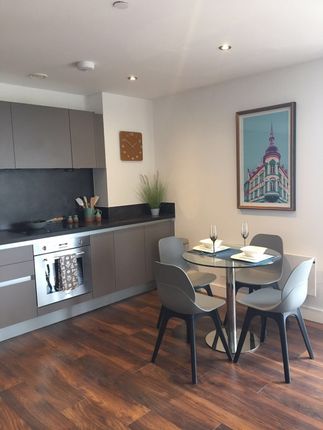 20.03 Rivergate, Wilburn Basin Ordsall Lane, Salford photo 2