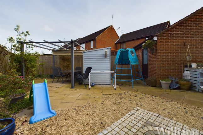 End terrace house for sale in Dormer Close, The Willows, Aylesbury