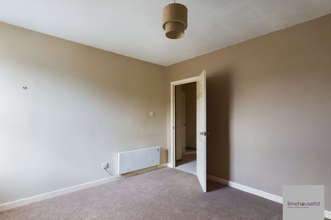 Flat for sale in High Street, Biggar