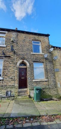 Terraced house to rent in Pleasant Street, Bradford