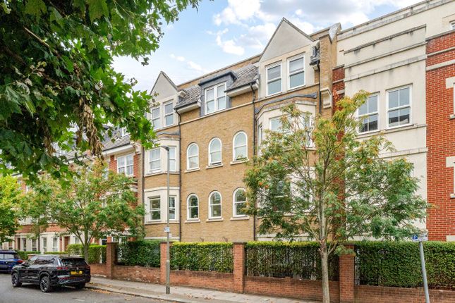 11, Wendle Square, London photo 4