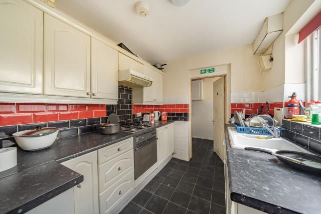 123, Abercromby Avenue, High Wycombe photo 4