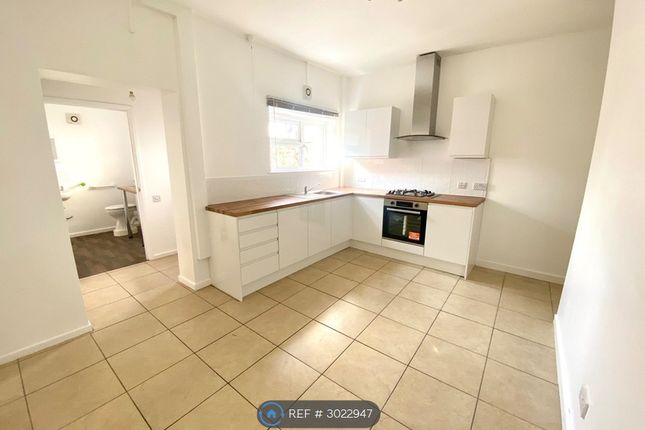 Plodder Lane, Farnworth, Bolton photo 5