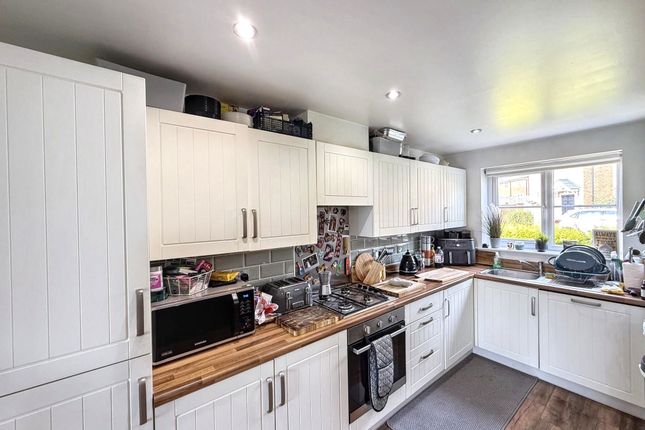 27, Danesly Close, Peterlee photo 5