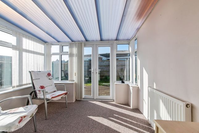 17, Canterbury Drive, Lincoln photo 2