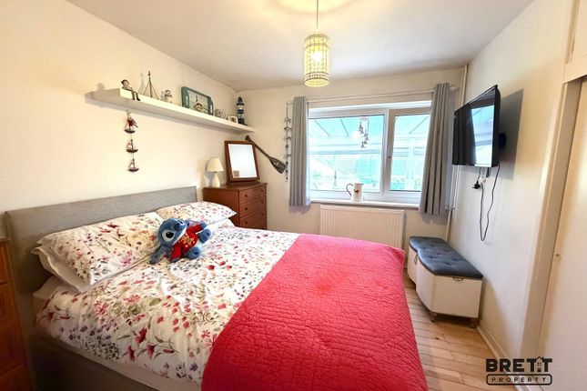 35, River View, Haverfordwest photo 5