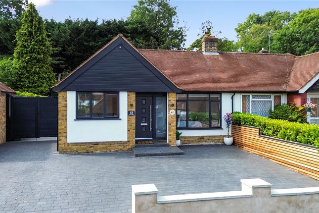 4-bed house on 33, Longmeadow, Camberley, £575,000