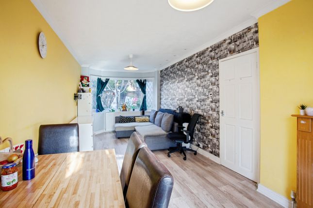 37, Jenkin Avenue, Sheffield photo 3