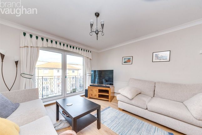 Flat to rent in The Strand, Brighton BN2