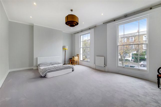 Terraced house to rent in Southgate Road, De Beauvoir