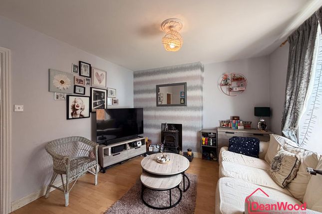 8, Peveril Terrace, Douglas photo 3