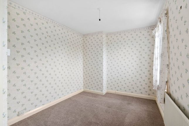 26, Gorse Hill Road, Worcester photo 4