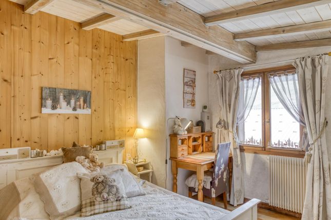 Apartment for sale in Megève, Haute-Savoie, Rhône-Alpes, France