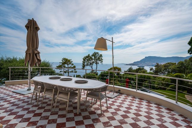 Villa for sale in Roquebrune Cap Martin, Alpes-Maritimes, Provence-Alpes-Côte d`Azur, France