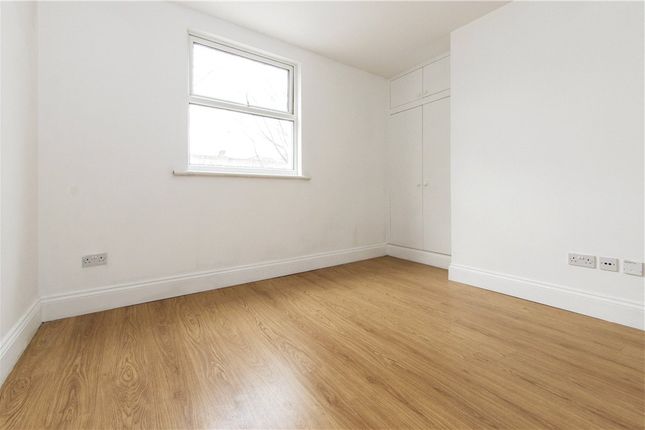 Studio Room