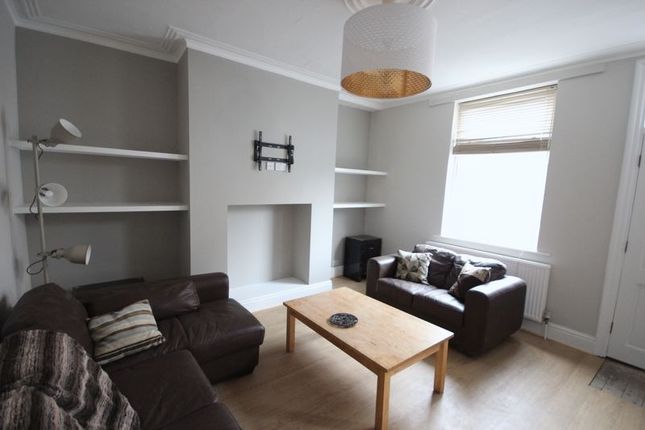 14 Monk Bridge Place, Leeds photo 2