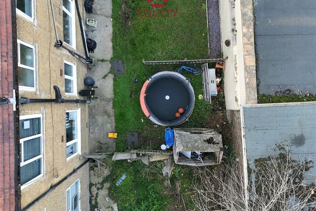 Beresford Gardens, Enfield photo 2