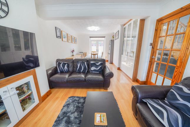 15, St. Elmo Avenue, Swansea photo 4