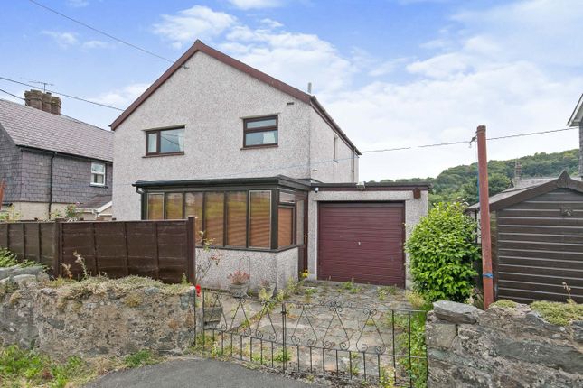 Detached house for sale in Tanrhiw Road, Tregarth, Bangor