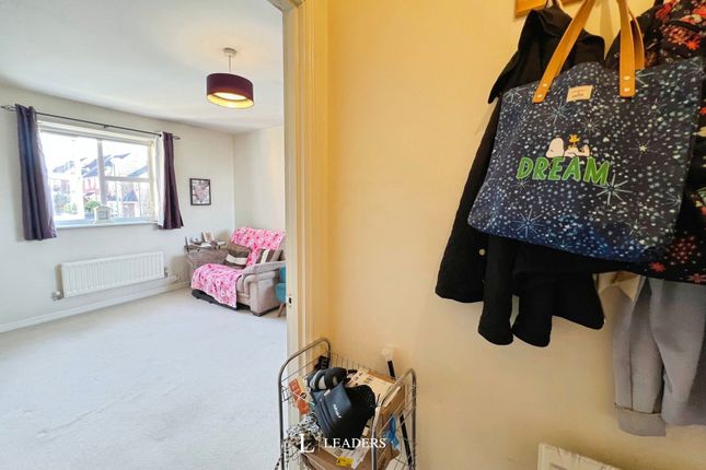 70, Edmonstone Crescent, Nottingham photo 2