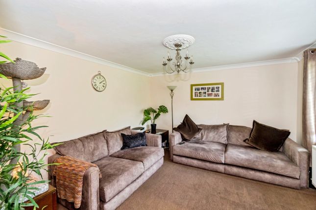 24, Whitefield Road, Hampshire photo 3