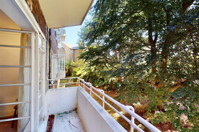 Flat 25 Second Floor, Northwood Hall, Hornsey Lane, London photo 3