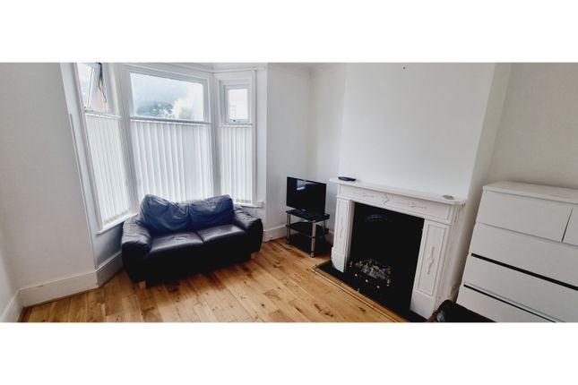 Terraced house for sale in Franklin Road, Medway