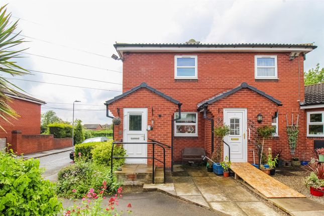 Thumbnail Flat for sale in Holly Court, Outwood, Wakefield