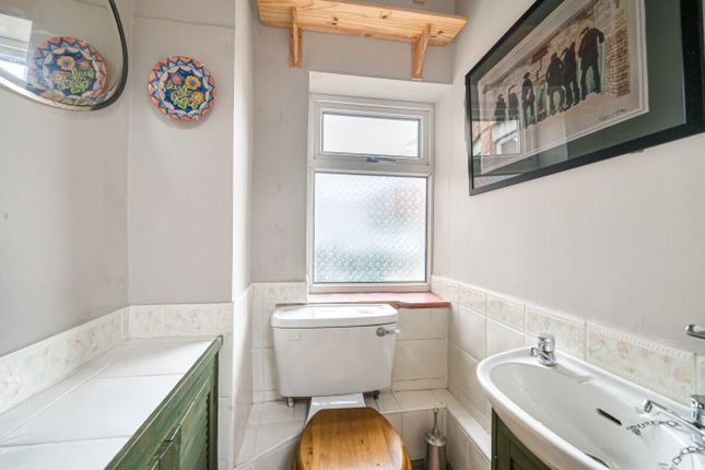 End terrace house for sale in High Street, Cam