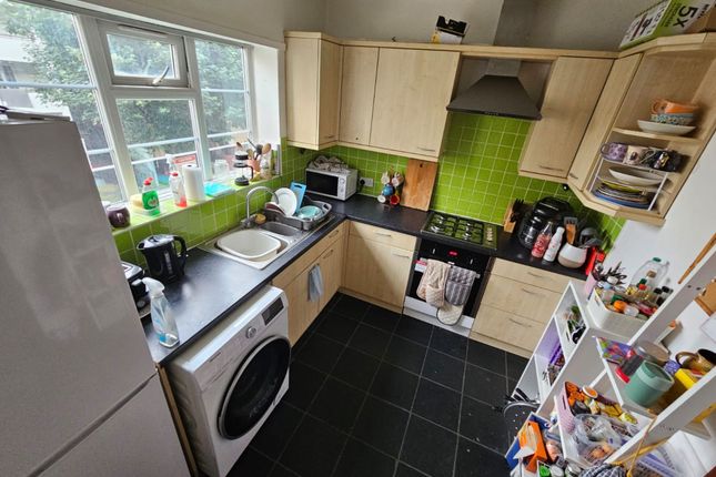 Thumbnail Flat to rent in Old Kent Road, London