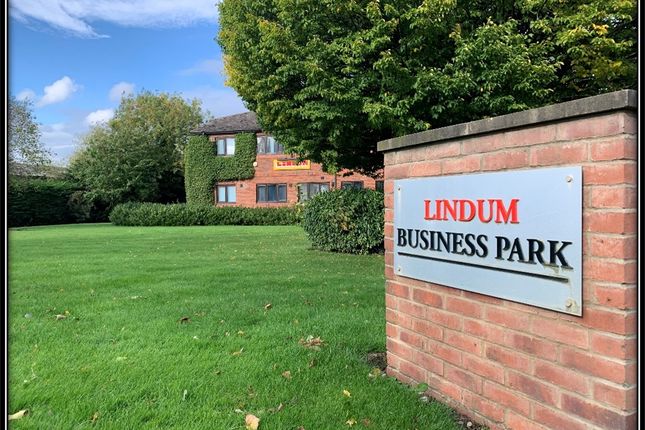 Office to let in Lindum Business Park, Elvington, York